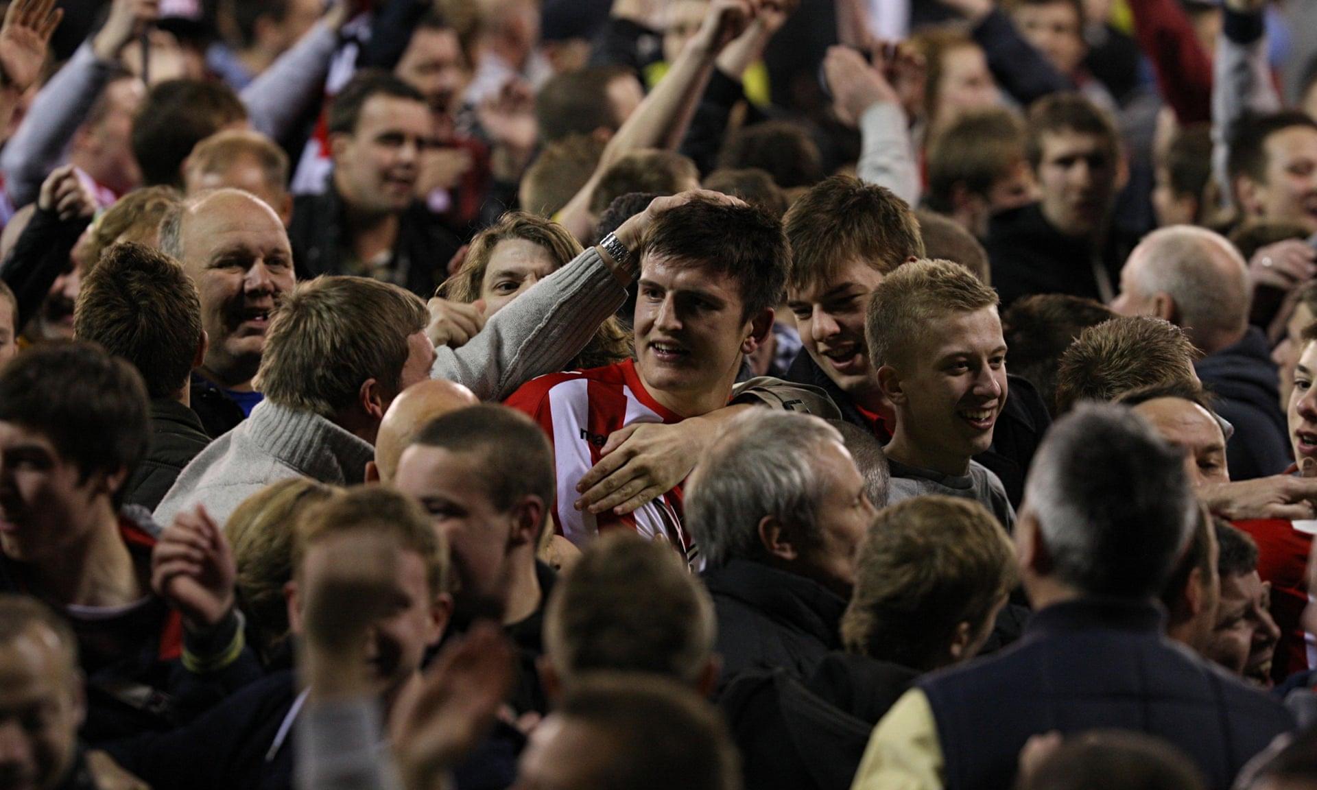 哈兰德通过 哈兰德通过